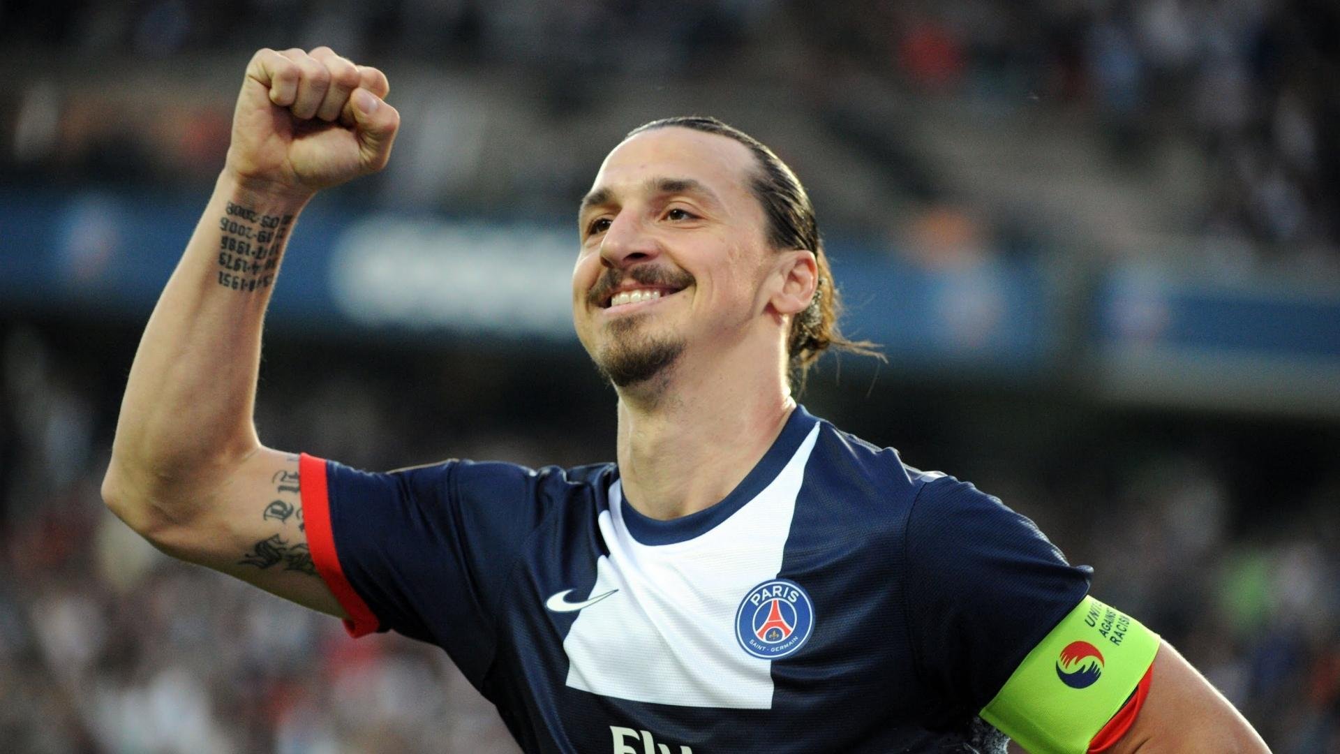 多元化足球:女子联赛与男子联赛的差异与融合,女子足球和男子足球的区别